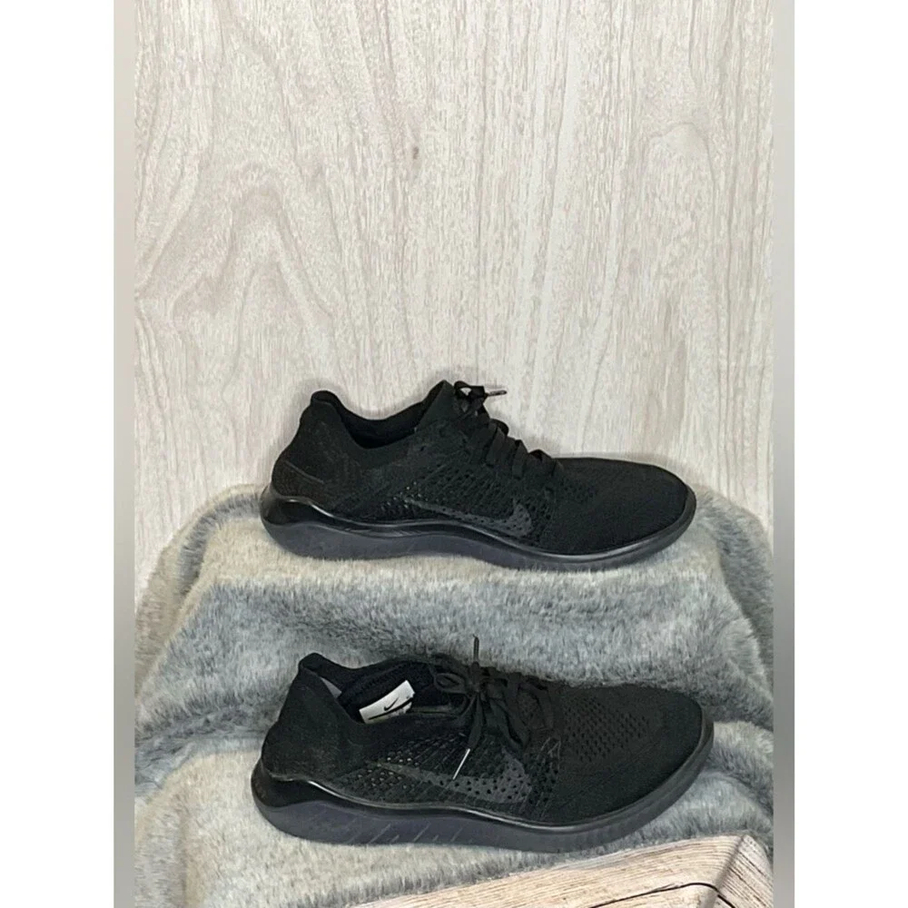 Nike Women’s Black Free RN Flyknit Shoes Size 8.5